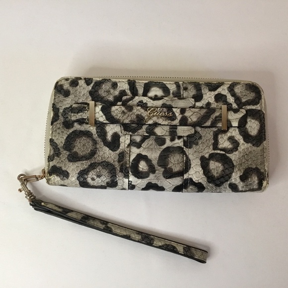 Guess Faux Snake Skin Pattern Wristlet Wallet - Picture 1 of 5
